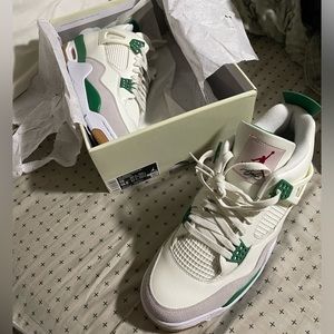 Nike Air Jordan 4 x Nike SB Retro Pine Green Men's US Size 13 DR5415-103 NEW